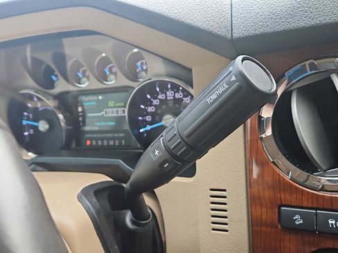 Used 2016 Ford F350 King Ranch w/ FX4 Off-Road Package AWD/4WD image 23