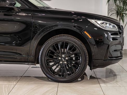 Used 2024 Lincoln Corsair Reserve w/ Jet Appearance Package image 10