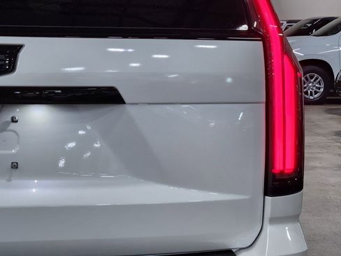 Used 2025 Cadillac Escalade Sport Platinum AWD/4WD image 22