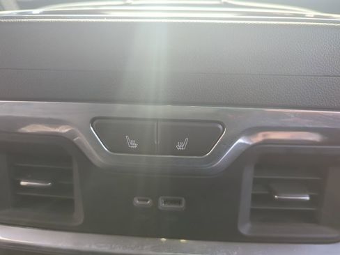 Used 2022 GMC Sierra 1500 Denali w/ Technology Package image 27