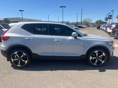 Used 2020 Volvo XC40 T5 Momentum w/ Protection Package Premier