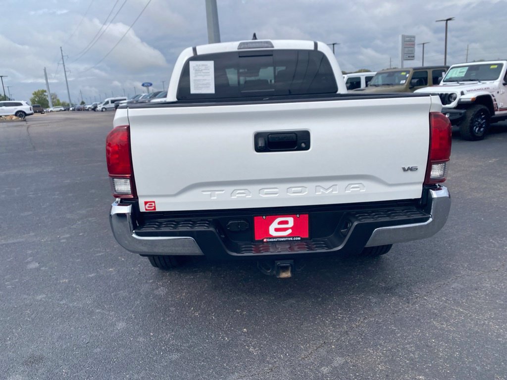 Used 2023 Toyota Tacoma SR5 RWD image 7