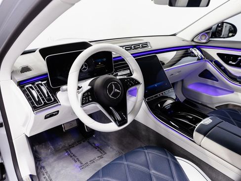 Used 2024 Mercedes-Benz Maybach S 680 4MATIC image 9
