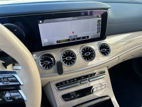 Used 2023 Mercedes-Benz E 450 Cabriolet image 4