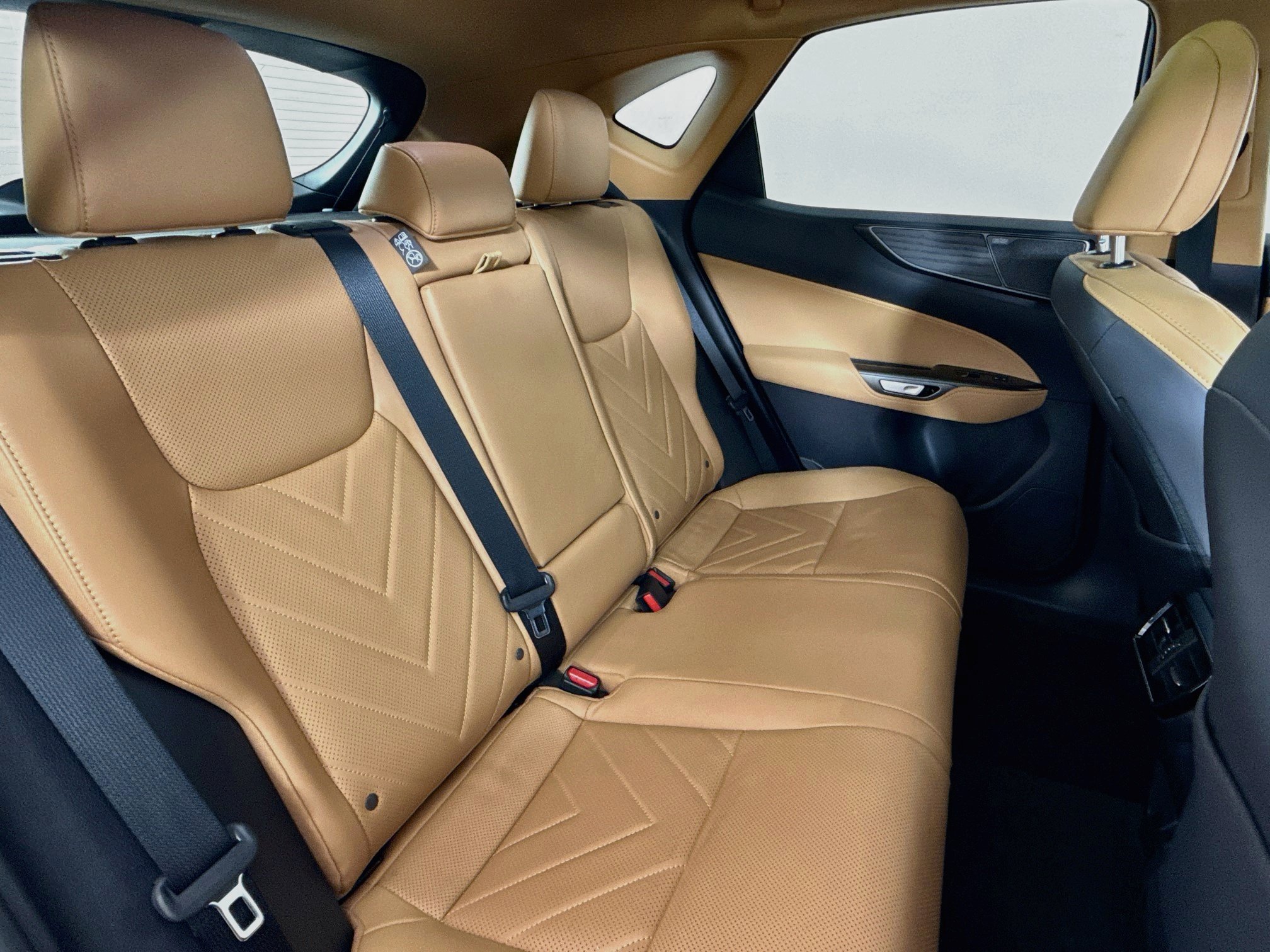 Used 2025 Lexus NX 350h AWD w/ Cold Area Package image 26
