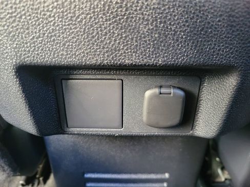 Used 2025 Toyota Tacoma SR5 image 12