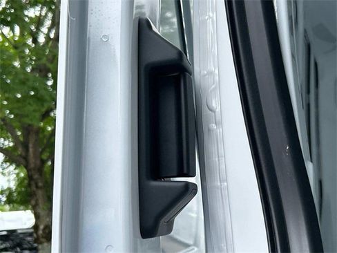 New 2025 Ford Transit 250 148 Medium Roof image 22