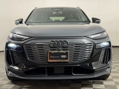 Certified 2025 Audi SQ6 e-tron Prestige w/ Black Edition One AWD/4WD image 6