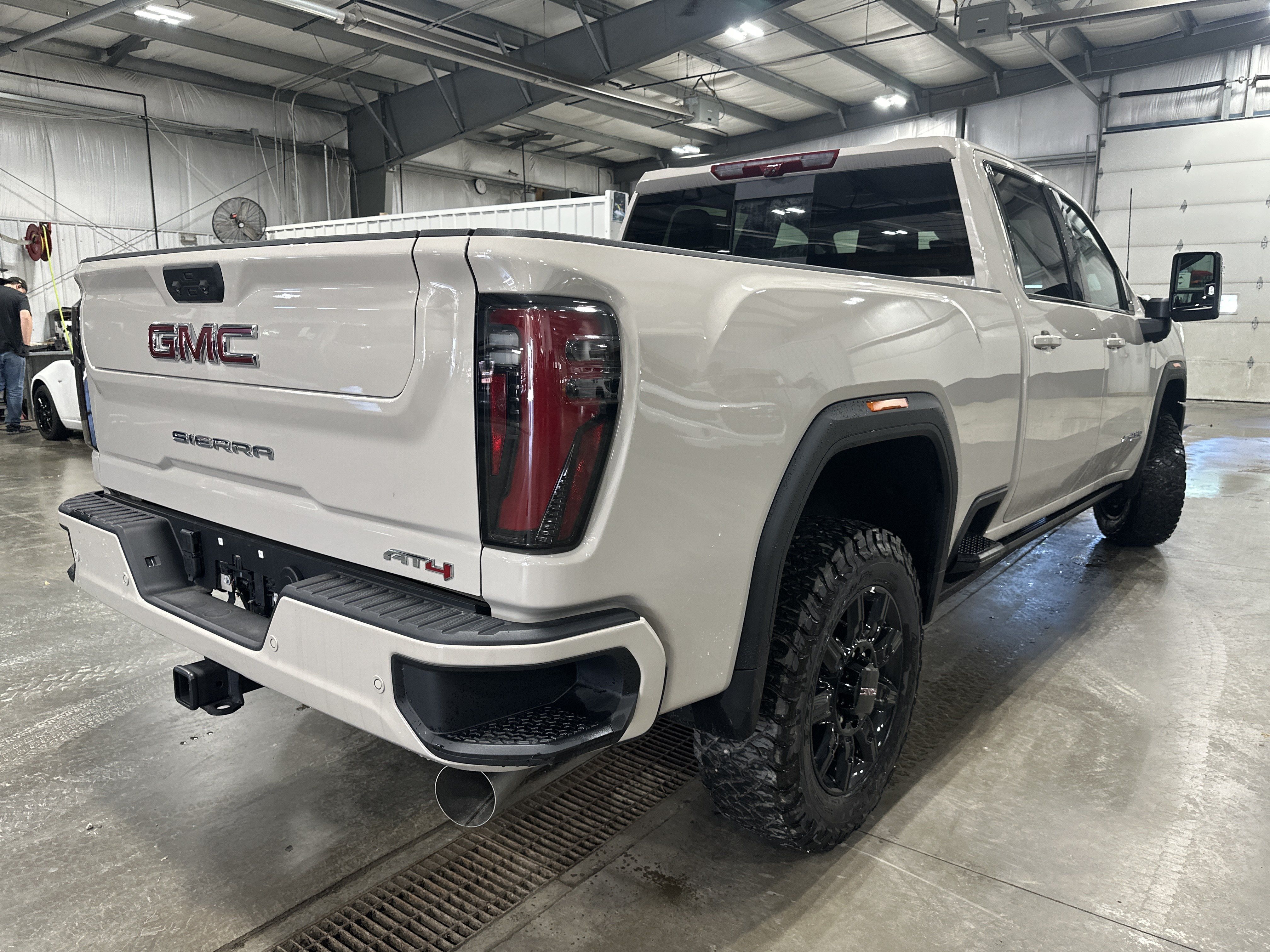 Used 2026 GMC Sierra 3500 AT4 w/ AT4 Premium Plus Package AWD/4WD image 3