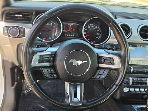 Used 2019 Ford Mustang Premium image 18