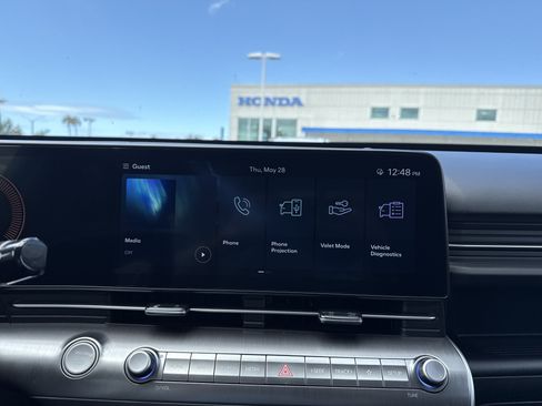 Used 2025 Hyundai Kona SEL AWD/4WD image 26