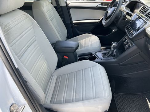 Used 2023 Volkswagen Tiguan S FWD image 9