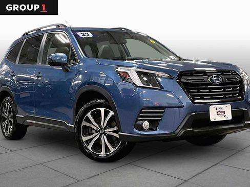 Used 2023 Subaru Forester Limited AWD/4WD image 3