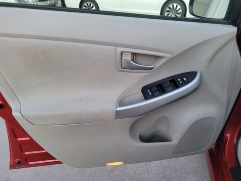 Used 2015 Toyota Prius Two image 14