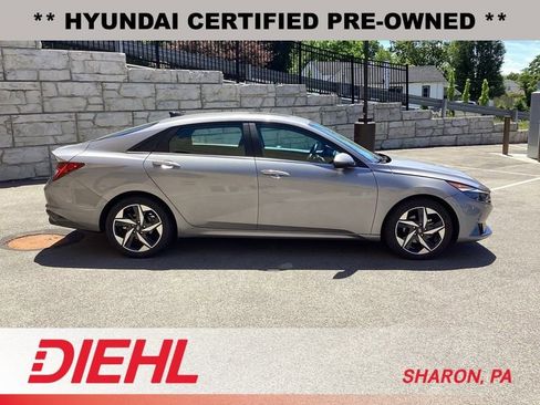 Certified 2023 Hyundai Elantra Limited FWD image 8