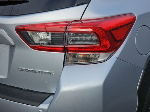 Used 2020 Subaru Crosstrek 2.0i Limited w/ Moonroof Package w/Navigation image 36