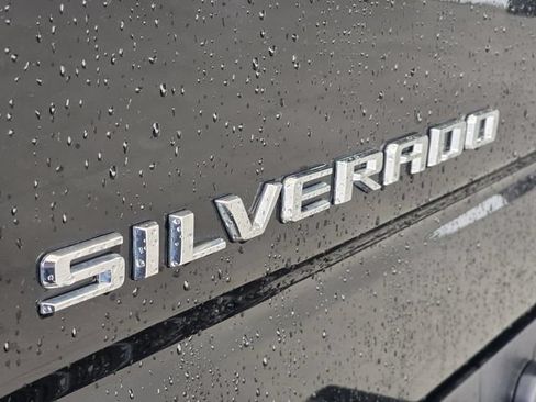Used 2024 Chevrolet Silverado 1500 LT AWD/4WD image 8