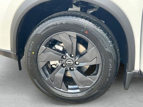 New 2026 Nissan Rogue SV FWD image 23