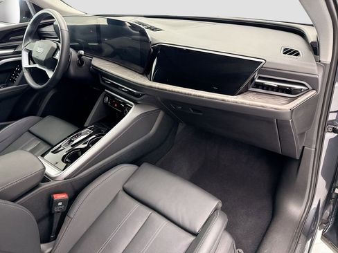 Certified 2025 Audi Q5 Premium Plus w/ Premium Plus image 16