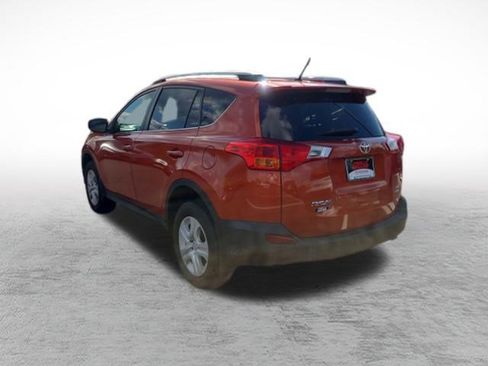 Used 2015 Toyota RAV4 LE AWD/4WD image 5