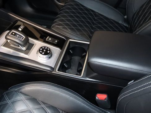 Used 2023 Mitsubishi Outlander SEL image 42