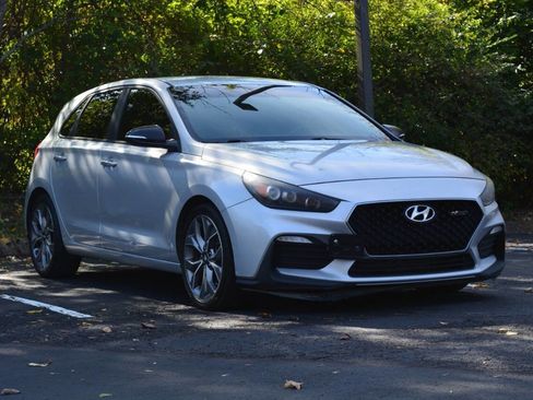 Used 2019 Hyundai Elantra GT N Line image 4