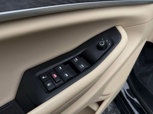 Certified 2024 Jeep Grand Cherokee L Limited w/ Luxury Tech Group II image 13