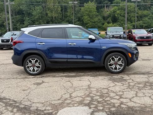 Used 2021 Kia Seltos SX AWD/4WD image 3