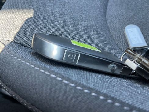 Used 2025 Kia K4 LXS image 23