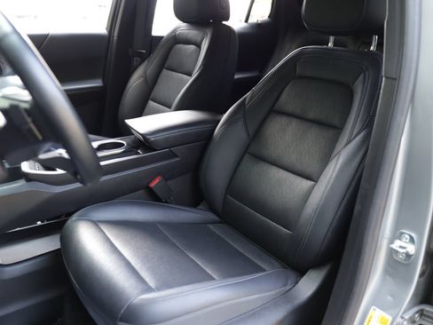 Used 2025 Chevrolet Equinox LT w/ Convenience Package II FWD image 24