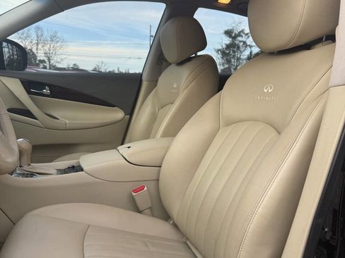 Used 2013 INFINITI EX37 Journey w/ Premium Pkg image 11