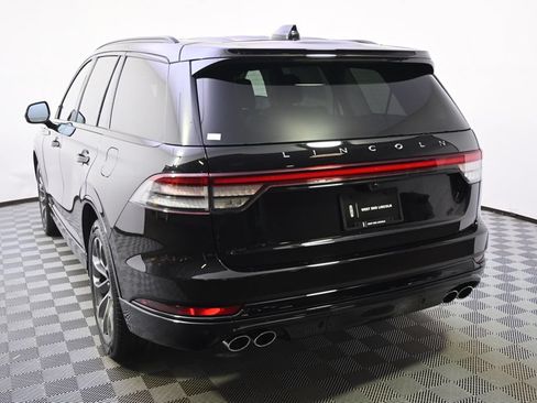 New 2026 Lincoln Aviator AWD w/ Jet Appearance Package image 4