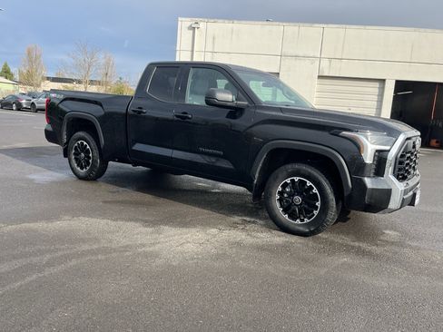 Used 2023 Toyota Tundra SR5 w/ TRD Off-Road Package image 7