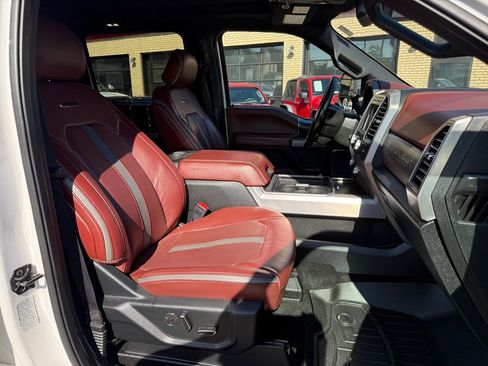 Used 2019 Ford F350 Platinum w/ Platinum Ultimate Package image 12