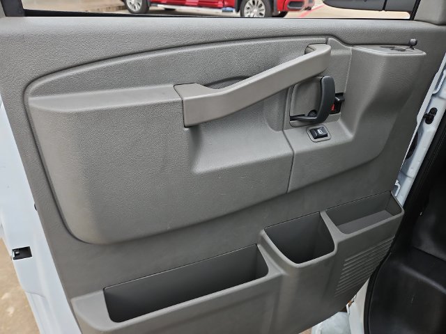 Used 2025 Chevrolet Express 2500 w/ Driver Convenience Package RWD image 17