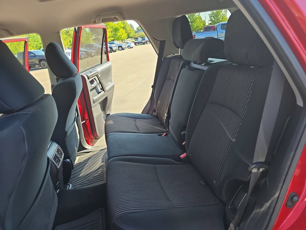 Used 2015 Toyota 4Runner Trail AWD/4WD image 16