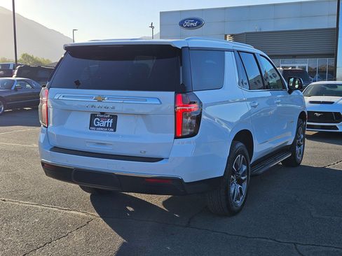 Used 2024 Chevrolet Tahoe LT w/ LT Signature Package AWD/4WD image 3