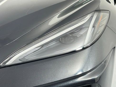 Used 2024 Chevrolet Corvette Stingray Premium Cpe w/ Z51 Performance Package image 8