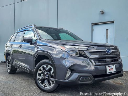Certified 2025 Subaru Forester Premium AWD/4WD image 1