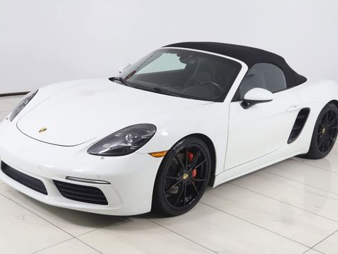 Used 2017 Porsche 718 Boxster S RWD image 27