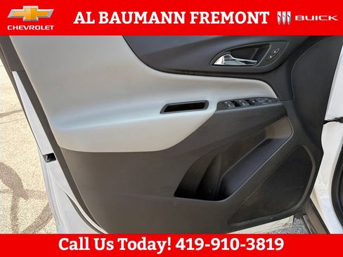 Used 2023 Chevrolet Equinox LS w/ LS Convenience Package FWD image 10