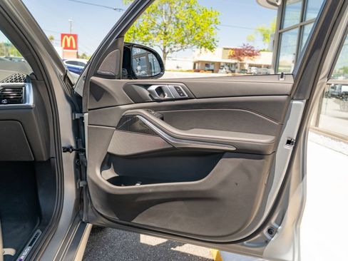 Used 2025 BMW X5 M60i AWD/4WD image 20