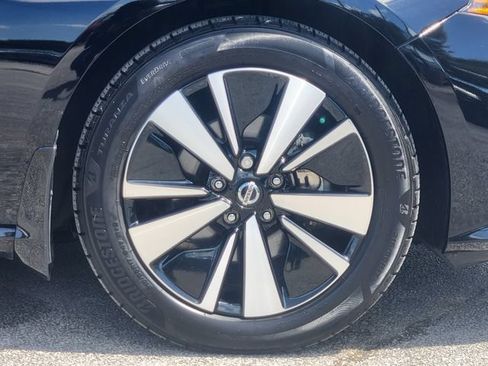 Used 2022 Nissan Altima 2.5 SV FWD image 11