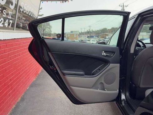 Used 2015 Kia Forte EX w/ UVO Package W/17" Alloys image 20