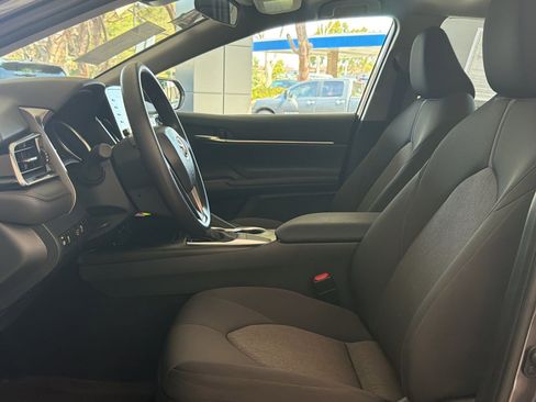 Used 2024 Toyota Camry LE FWD image 5