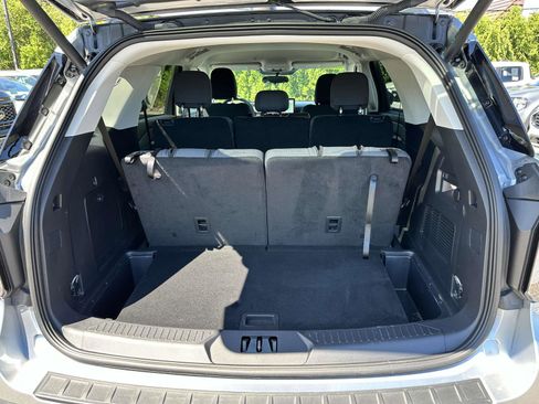 Used 2025 Ford Explorer Active image 8