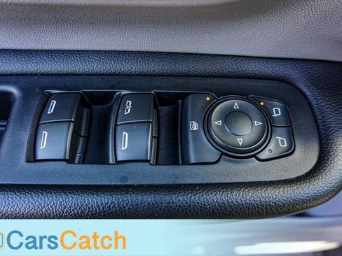 Used 2022 GMC Terrain SLE image 39