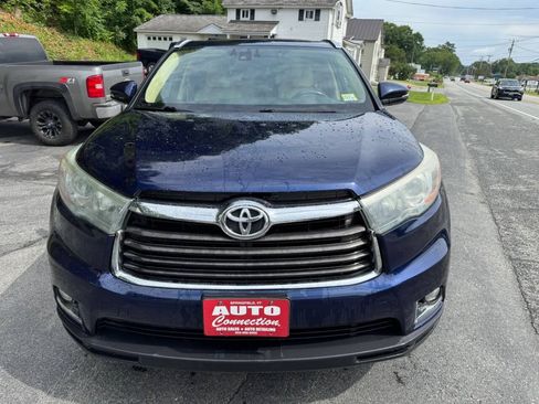 Used 2016 Toyota Highlander Limited Platinum AWD/4WD image 2