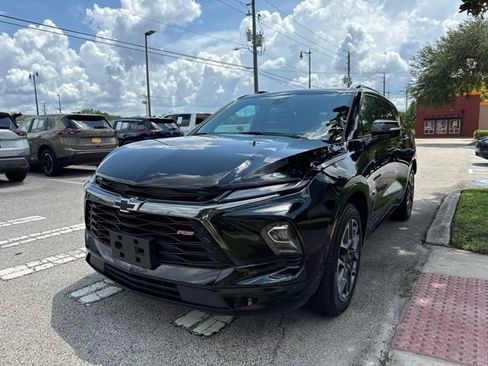 Used 2025 Chevrolet Blazer RS FWD image 4