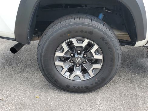 Used 2023 Toyota Tacoma TRD Off-Road RWD image 7
